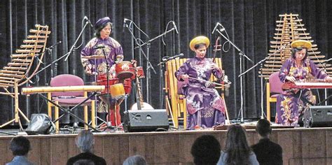  Das J-Star-Konzert: Ein Feuerwerk vietnamesischer Musik und Kultur in Berlin!